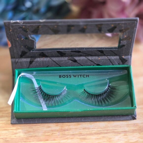 NIB! Hocus Pocus Falsies - Picture 6 of 10